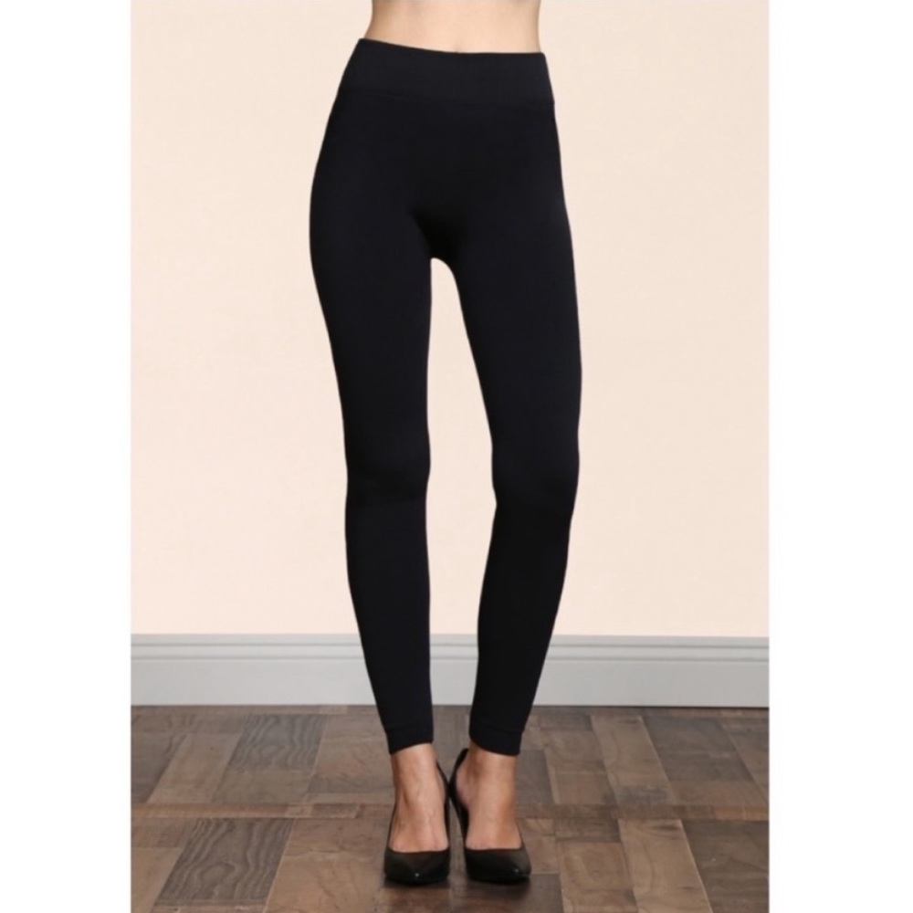 Boutique Fleece lined leggings. More colors. - Picture 2 of 8